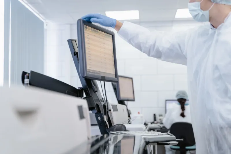Before the Gatekeepers Weigh In: Navigating the Rise of Unreviewed Science in the Digital Age
